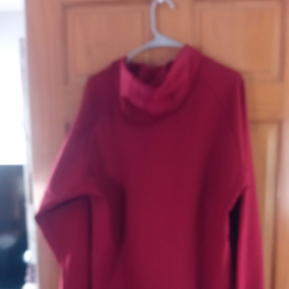 pullover hoodie - Picture 2 of 2